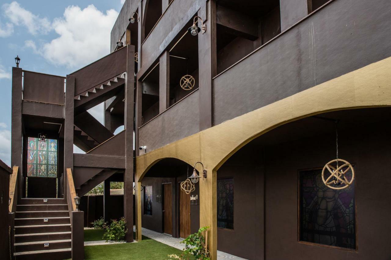Monastery Suites Oranjestad Exterior photo